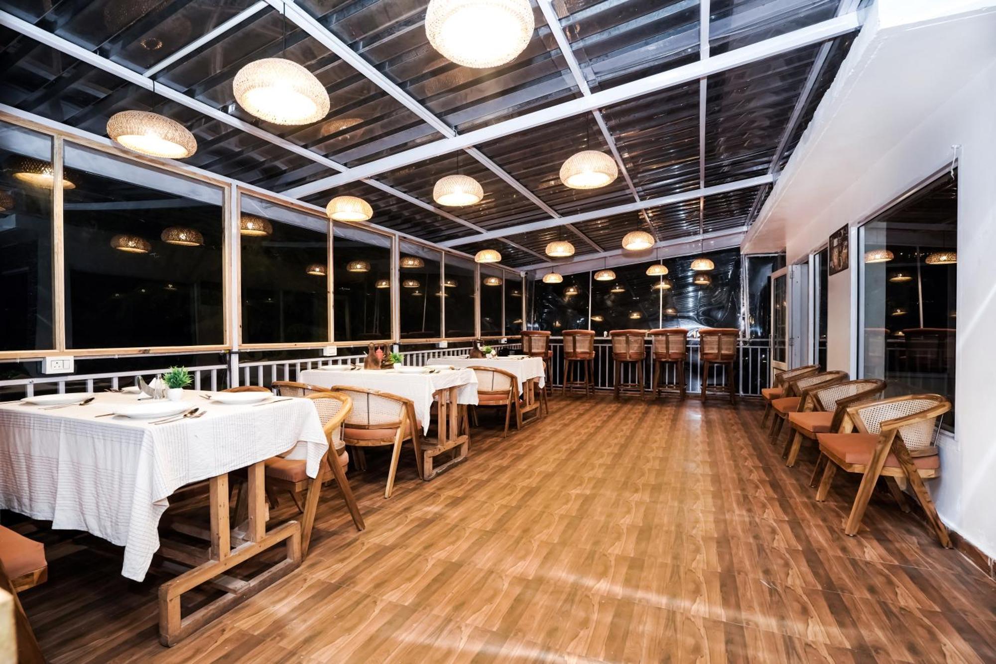 マクロード・ガンジ The Bunksters Mcleodganj, Dharmkotホステル エクステリア 写真