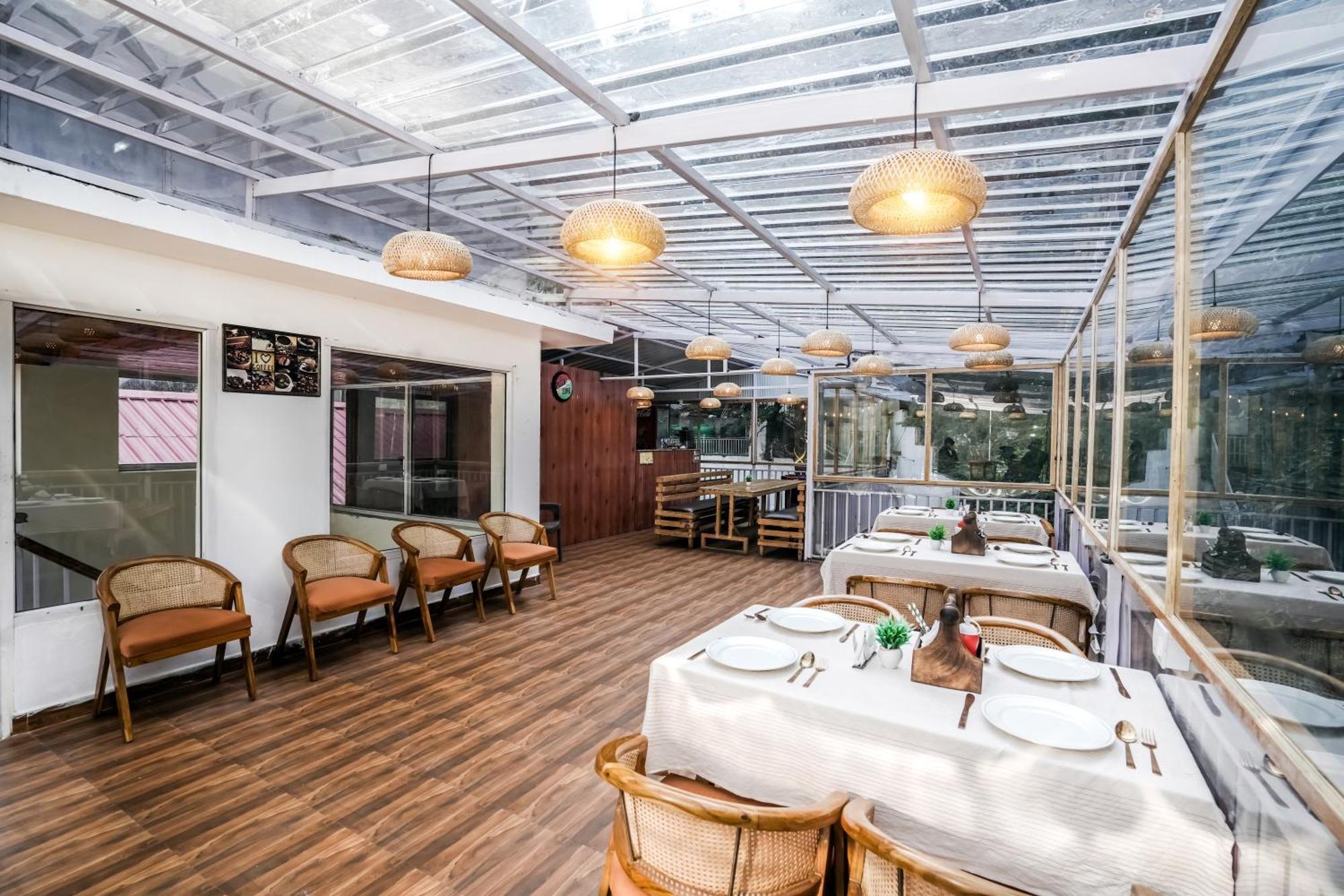 マクロード・ガンジ The Bunksters Mcleodganj, Dharmkotホステル エクステリア 写真